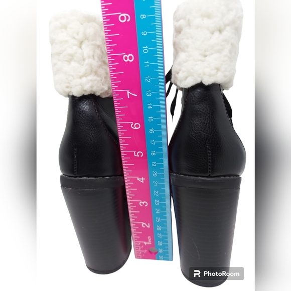 BCBGeneration Paloma Black Ankle Boot Women's Size 7 1/2 - Picture 4 of 6